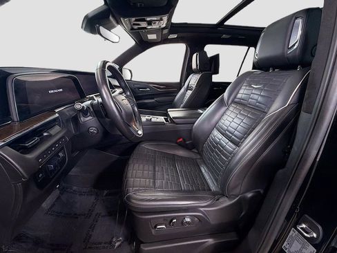 Used 2024 Cadillac Escalade Sport Platinum w/ LPO, ONYX Package AWD/4WD image 24
