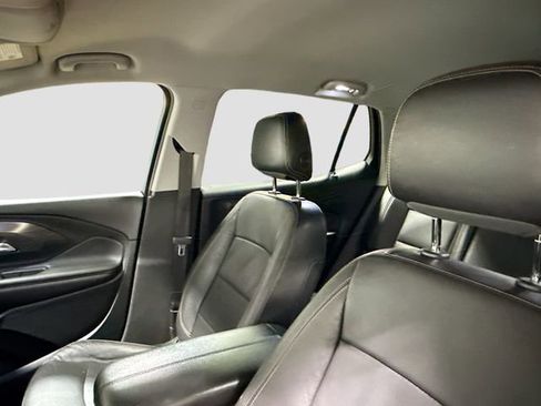 Used 2021 GMC Terrain SLT AWD/4WD image 18