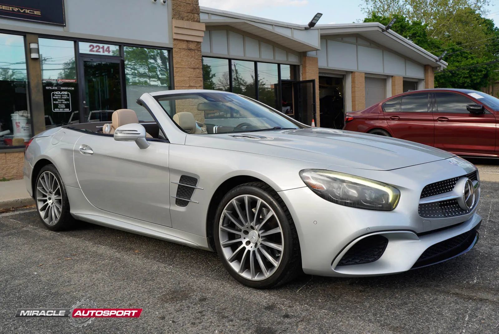 Used 2017 Mercedes-Benz SL 550 image 9