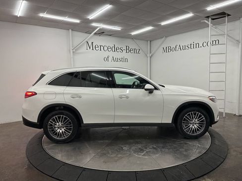 Used 2026 Mercedes-Benz GLC 300 4MATIC image 8