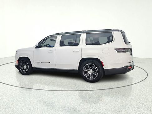 Used 2022 Jeep Grand Wagoneer Series I AWD/4WD image 5