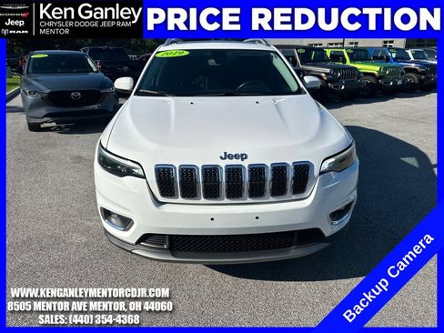 Used 2019 Jeep Cherokee Limited w/ Luxury Group AWD/4WD image 2