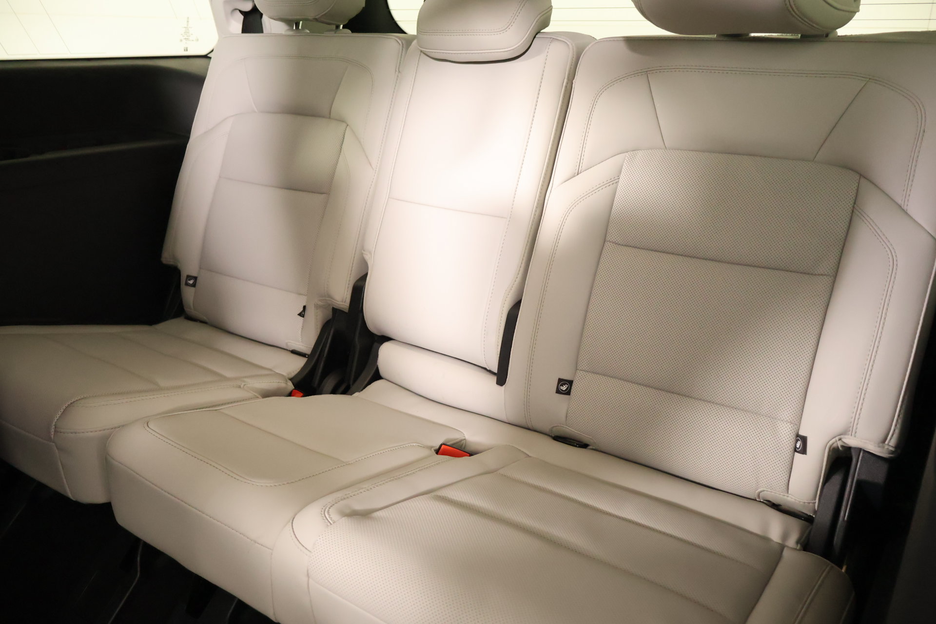 New 2026 Lincoln Navigator Premiere AWD/4WD image 13