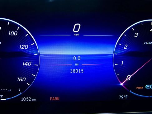 Used 2022 Mercedes-Benz C 300 4MATIC Sedan w/ Exclusive Trim Package image 27