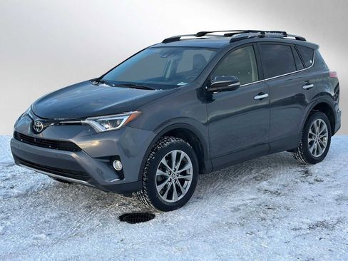 Used 2017 Toyota RAV4 Limited image 7