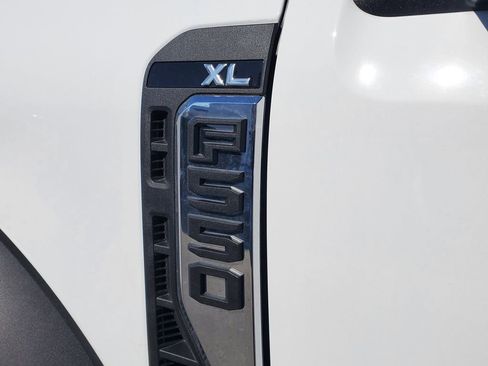 New 2026 Ford F550 4x4 Regular Cab Super Duty w/ XL Chrome Package image 31