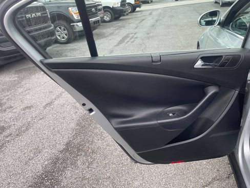 Used 2006 Volkswagen Passat 3.6 image 22