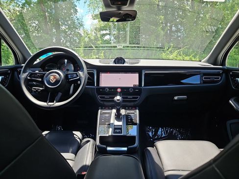 Certified 2026 Porsche Macan S AWD/4WD image 16