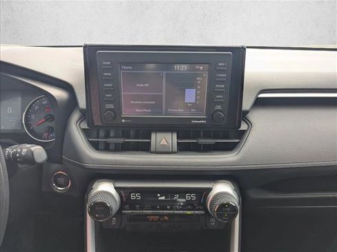 Used 2021 Toyota RAV4 XLE image 13