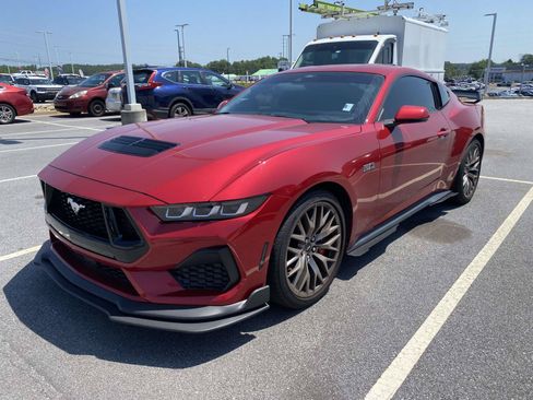 Used 2024 Ford Mustang GT Premium RWD image 3
