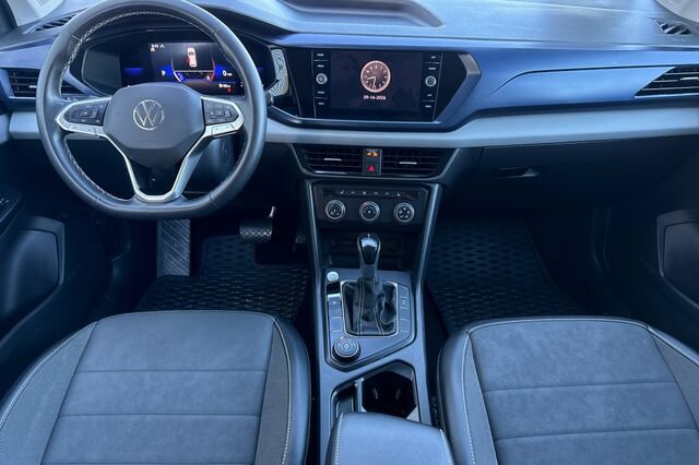 Certified 2022 Volkswagen Taos SE AWD/4WD image 13