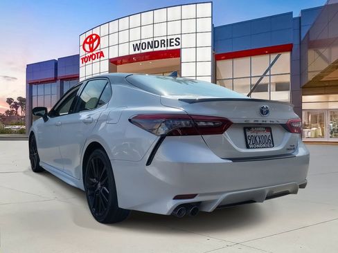 Used 2023 Toyota Camry XSE image 3