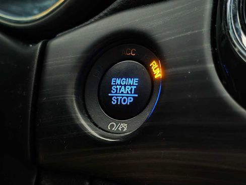 Used 2021 Jeep Grand Cherokee Laredo X image 34