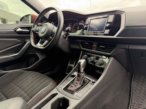 Used 2020 Volkswagen Jetta GLI image 20