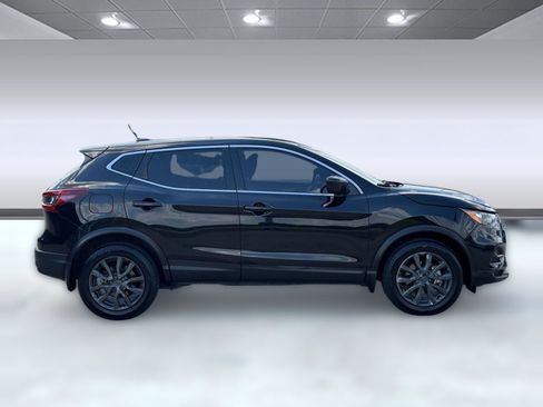 Used 2022 Nissan Rogue Sport S FWD image 8