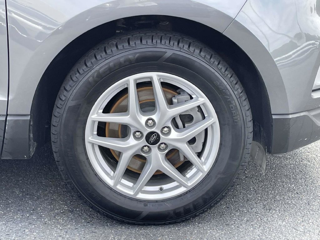 Used 2024 Ford Edge SEL AWD/4WD image 10