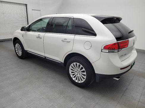 Used 2014 Lincoln MKX FWD image 3