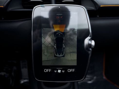 Used 2025 McLaren Artura image 73