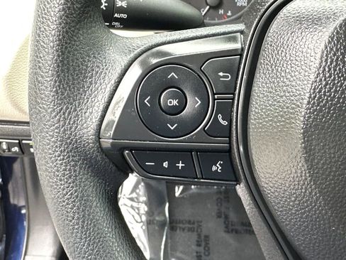 Used 2025 Toyota Corolla LE FWD image 19