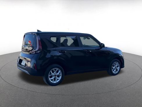 Used 2025 Kia Soul LX w/ LX Technology Package image 15