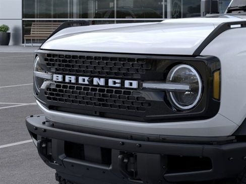 New 2025 Ford Bronco Badlands image 19