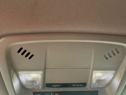 Used 2021 Chevrolet Malibu LT image 7