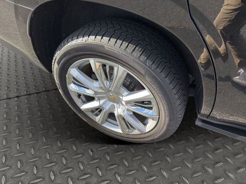 Used 2021 Chevrolet Tahoe High Country w/ Premium Package image 24