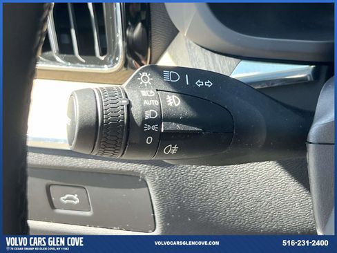 Used 2026 Volvo XC60 B5 Plus AWD/4WD image 23