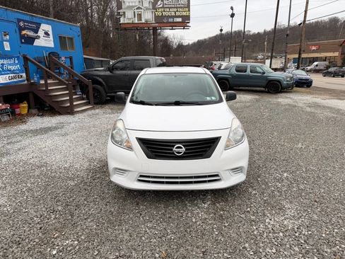 Used 2012 Nissan Versa S w/ Cruise Control Pkg image 5