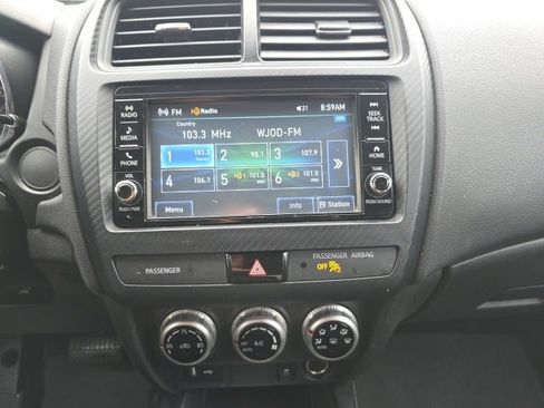 Used 2020 Mitsubishi Outlander Sport ES image 12