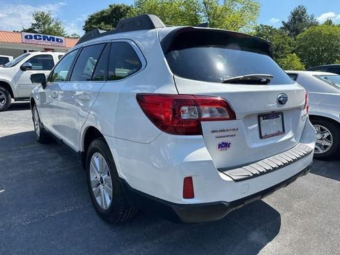 Used 2017 Subaru Outback 2.5i Premium AWD/4WD image 4
