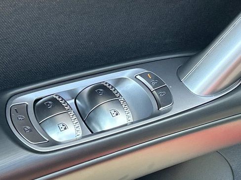 New 2026 Genesis GV60 AWD image 18