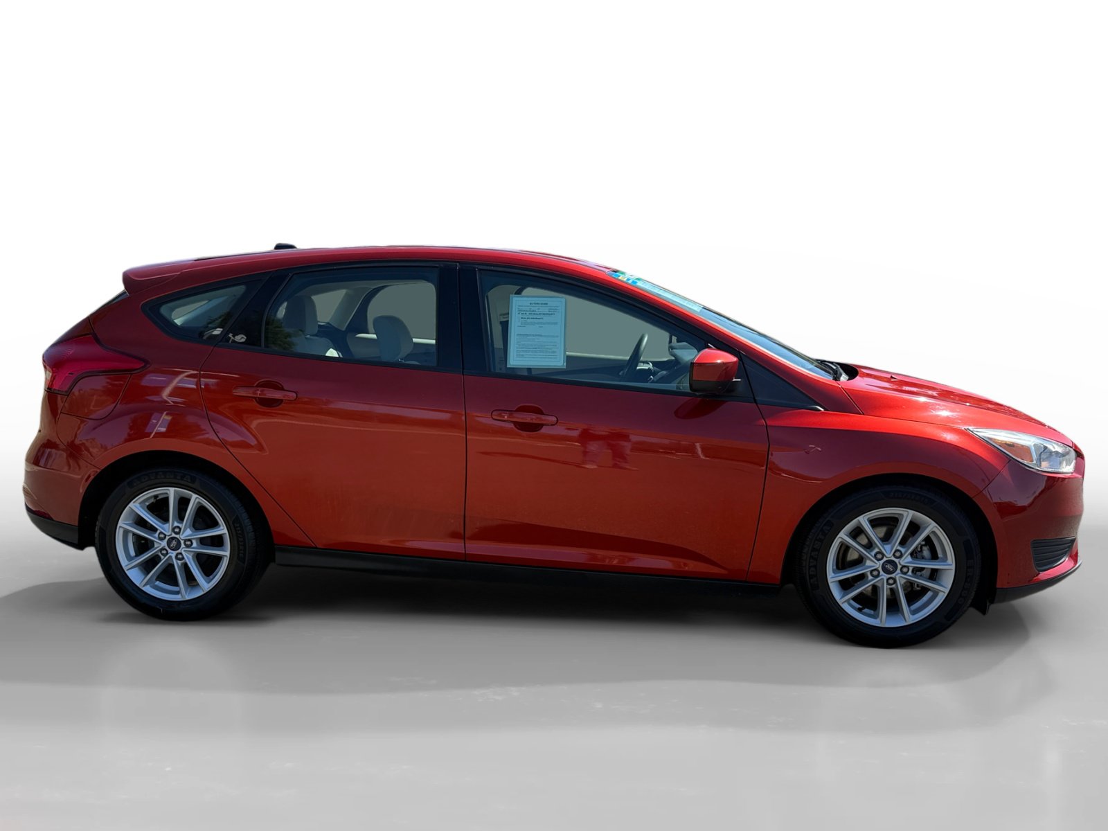 Used 2018 Ford Focus SE FWD image 6