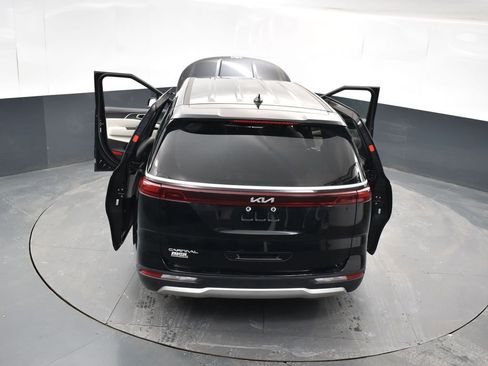 Used 2024 Kia Carnival LX image 22