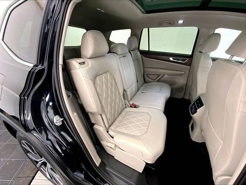 New 2026 Volkswagen Atlas SEL Premium R-Line image 10