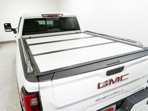 Used 2024 GMC Sierra 2500 Denali w/ Technology Package image 11