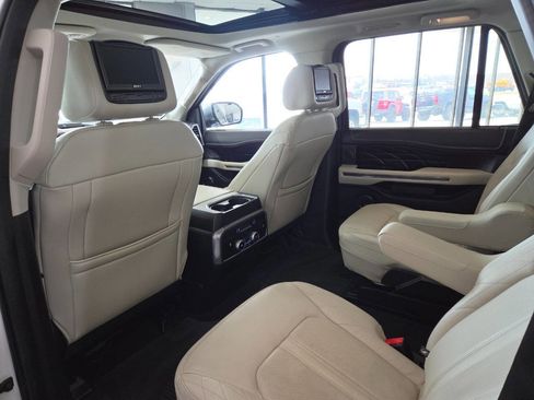 Used 2018 Ford Expedition Max Platinum image 18