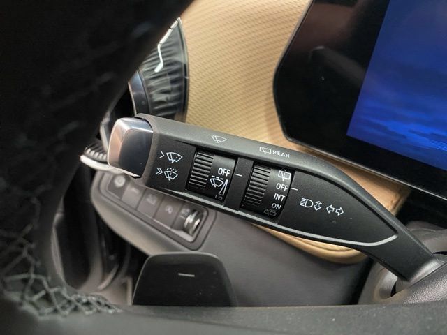 New 2027 Chevrolet Equinox ACTIV w/ Safety and Technology Package AWD/4WD image 36