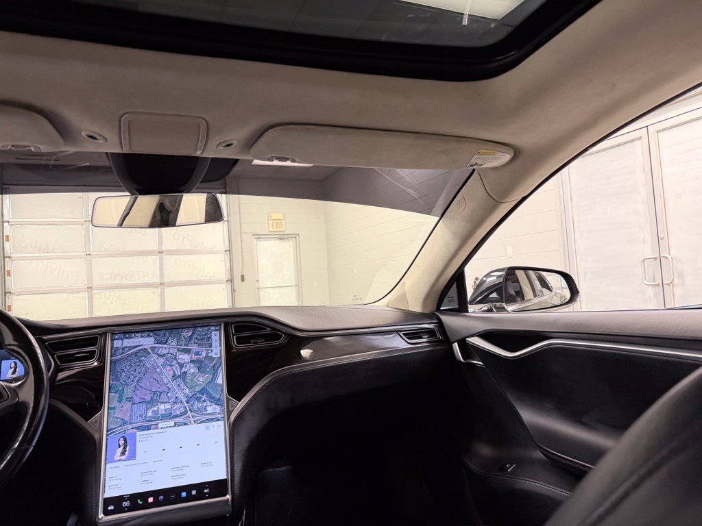 Used 2016 Tesla Model S 70D AWD/4WD image 27