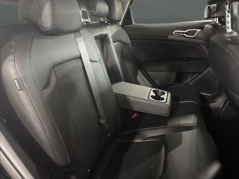 Certified 2024 Kia Sportage EX image 31