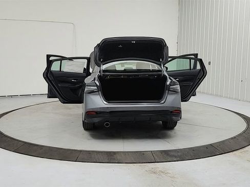 New 2026 Nissan Sentra SR w/ SR Premium Package image 14