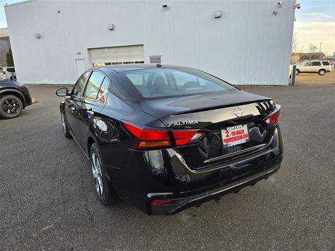 New 2025 Nissan Altima 2.5 S image 4