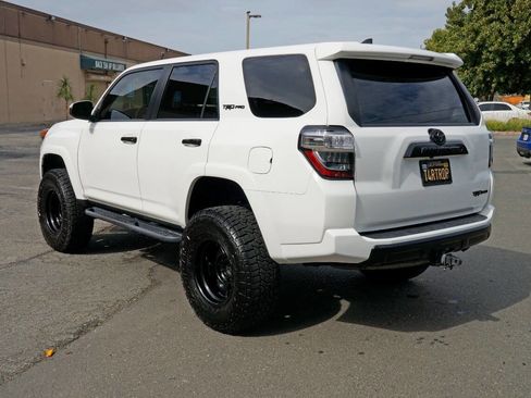 Used 2017 Toyota 4Runner TRD Pro image 7