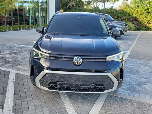 Used 2025 Volkswagen Taos S image 8