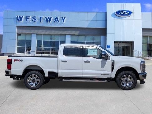 New 2026 Ford F250 Lariat w/ Lariat Premium Package image 3