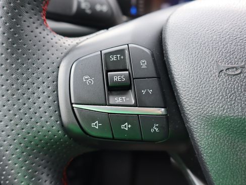 Used 2023 Ford Escape ST-Line w/ Tech Pack #1 FWD image 12