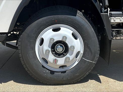 New 2025 Chevrolet Low Cab Forward RWD image 9
