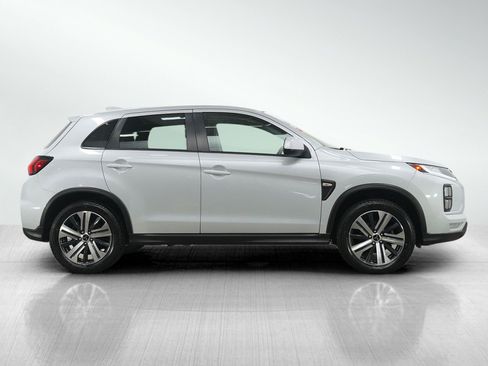 Used 2023 Mitsubishi Outlander Sport SE image 6