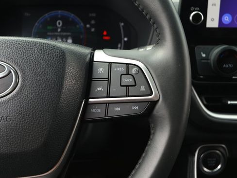 Used 2024 Toyota Grand Highlander XLE image 49