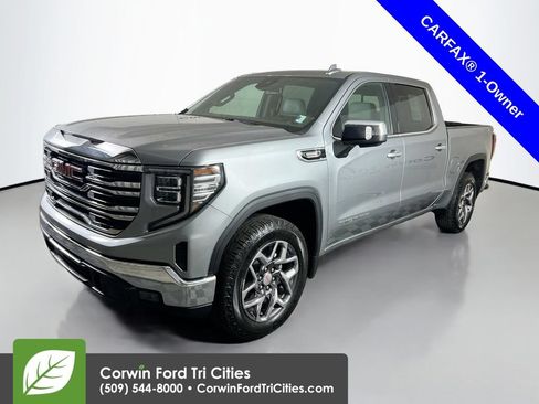 Used 2025 GMC Sierra 1500 SLT w/ SLT Convenience Package AWD/4WD image 5